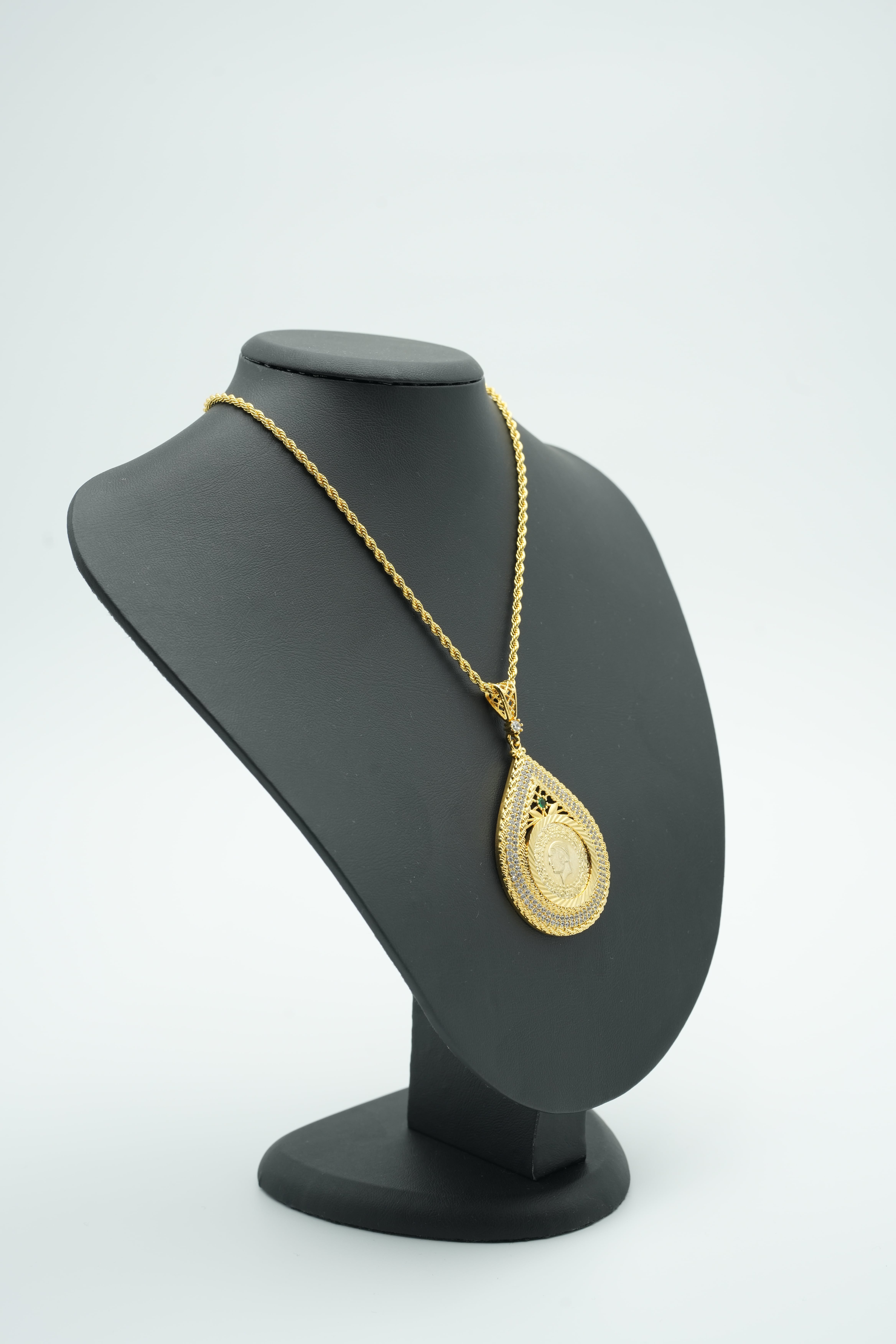 Büyük Damla Çerçeve Kolye