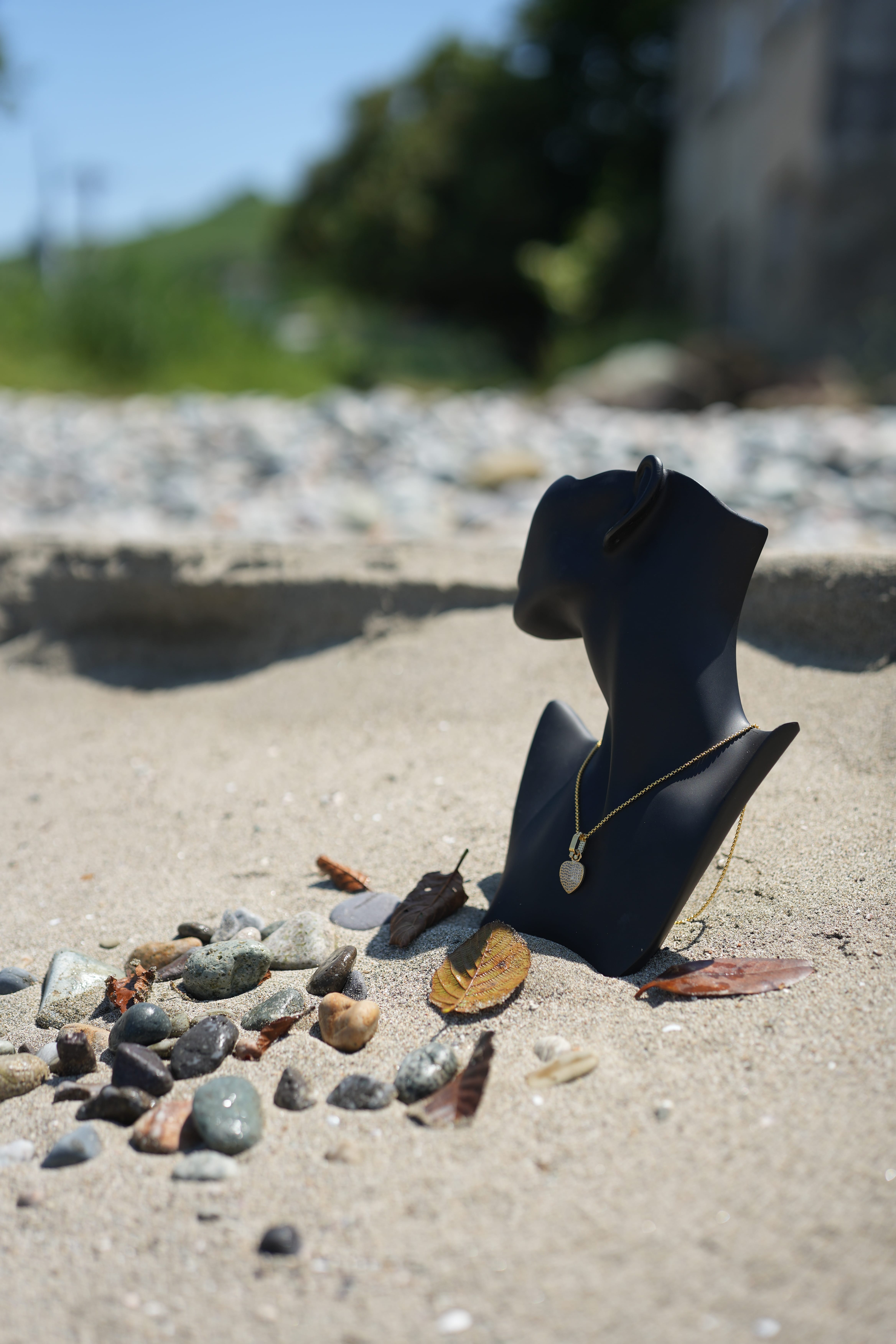 Taşlı Kalpli Kolye