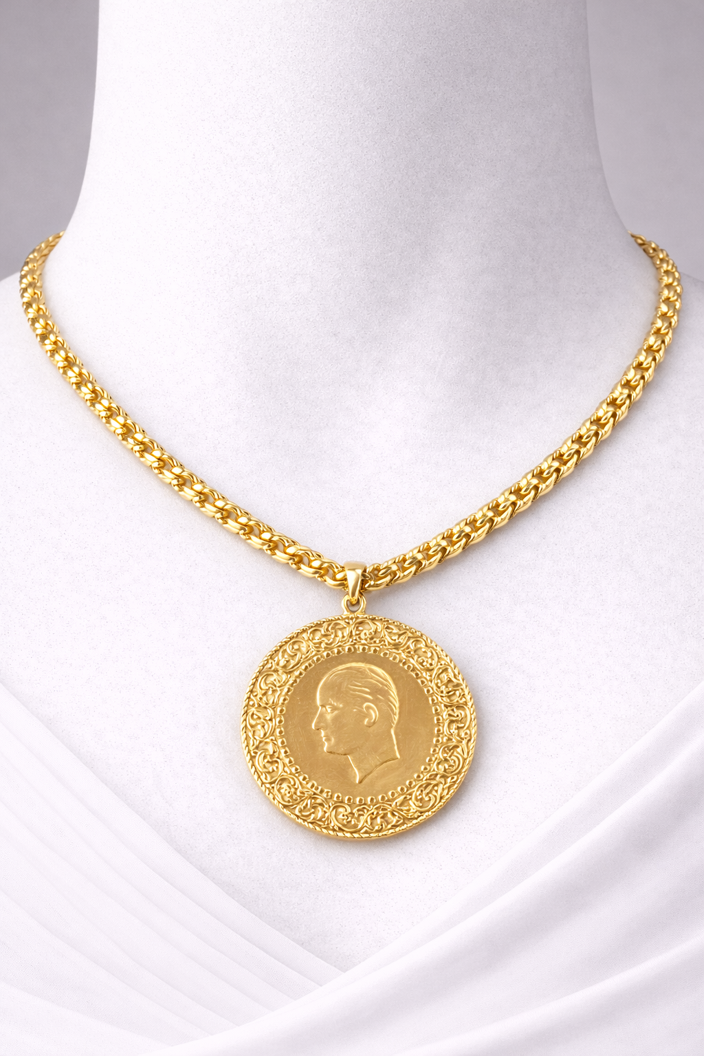 Ziynet Liralı Kolye