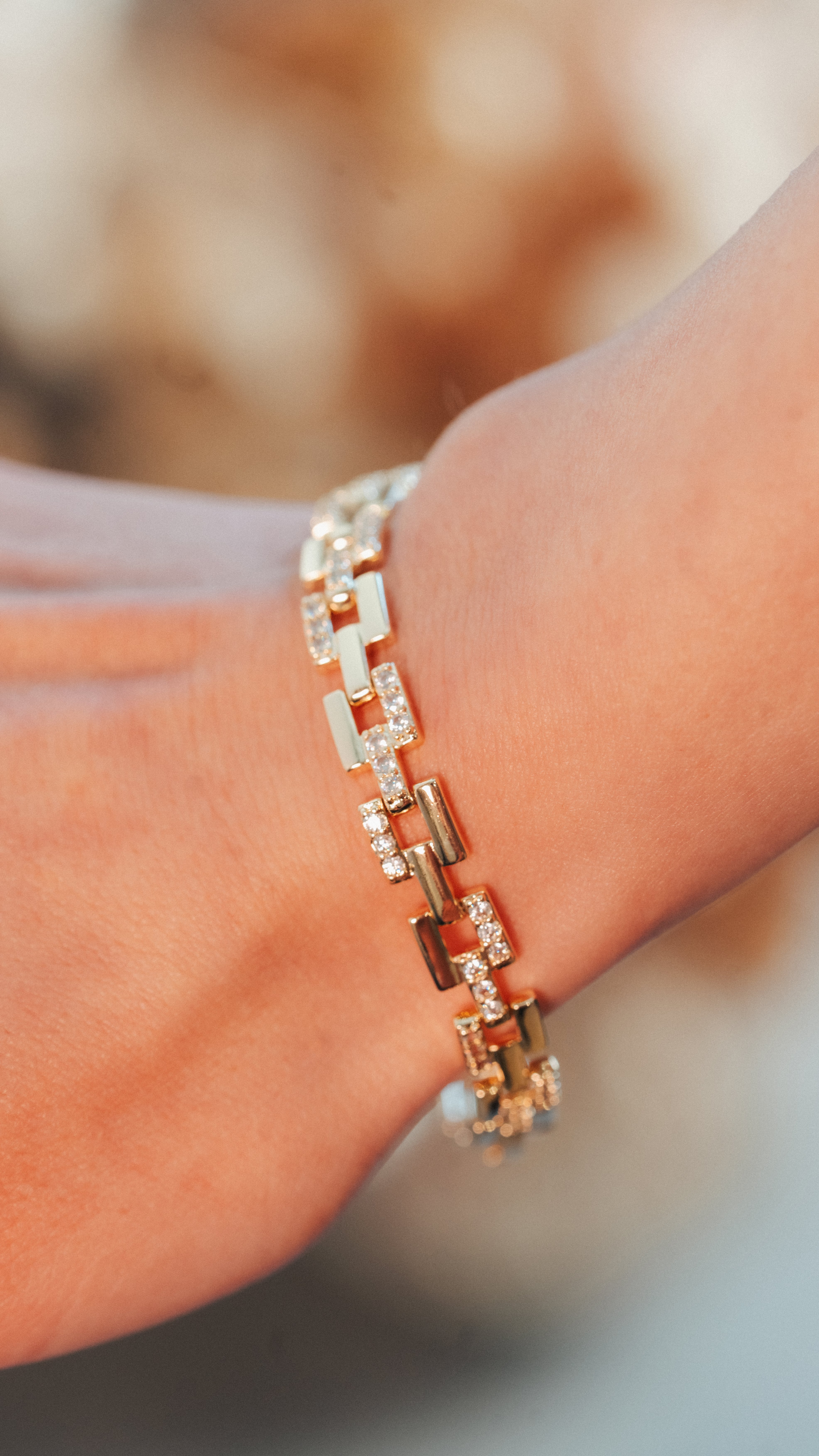 Taşlı Titan Bileklik