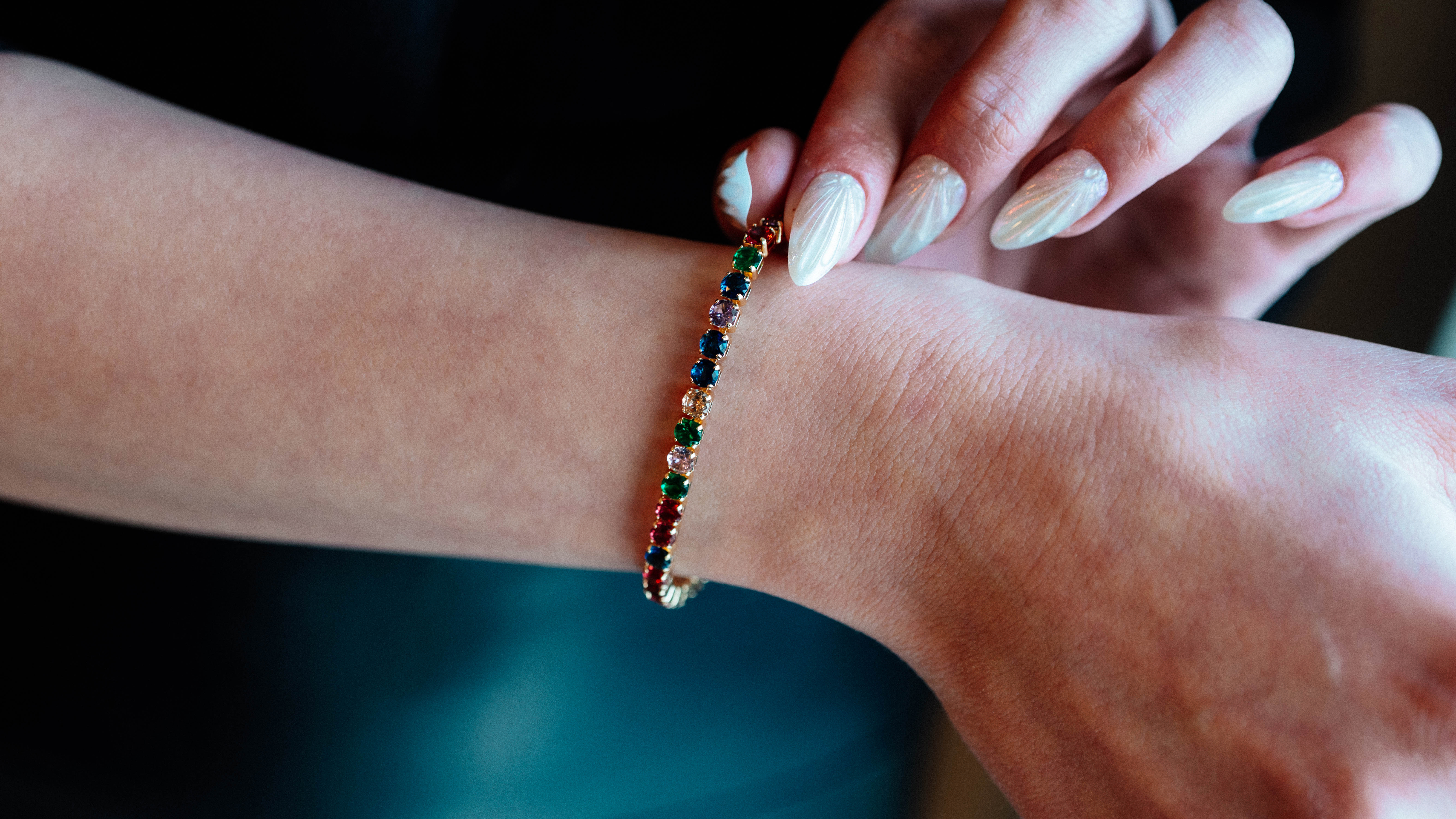 KARIŞIK RENKLİ SU YOLU BİLEKLİK